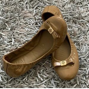 Tory Burch Eddie Ballet Flats Patent Logo Bow 6.5